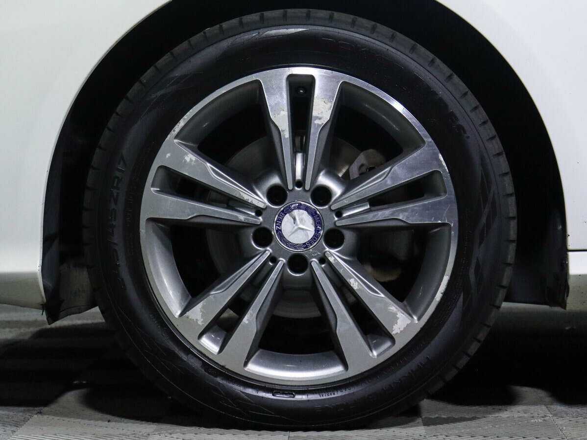 Б/У Мерседес-Бенц Е-Класс 2014 года. Фото: #13