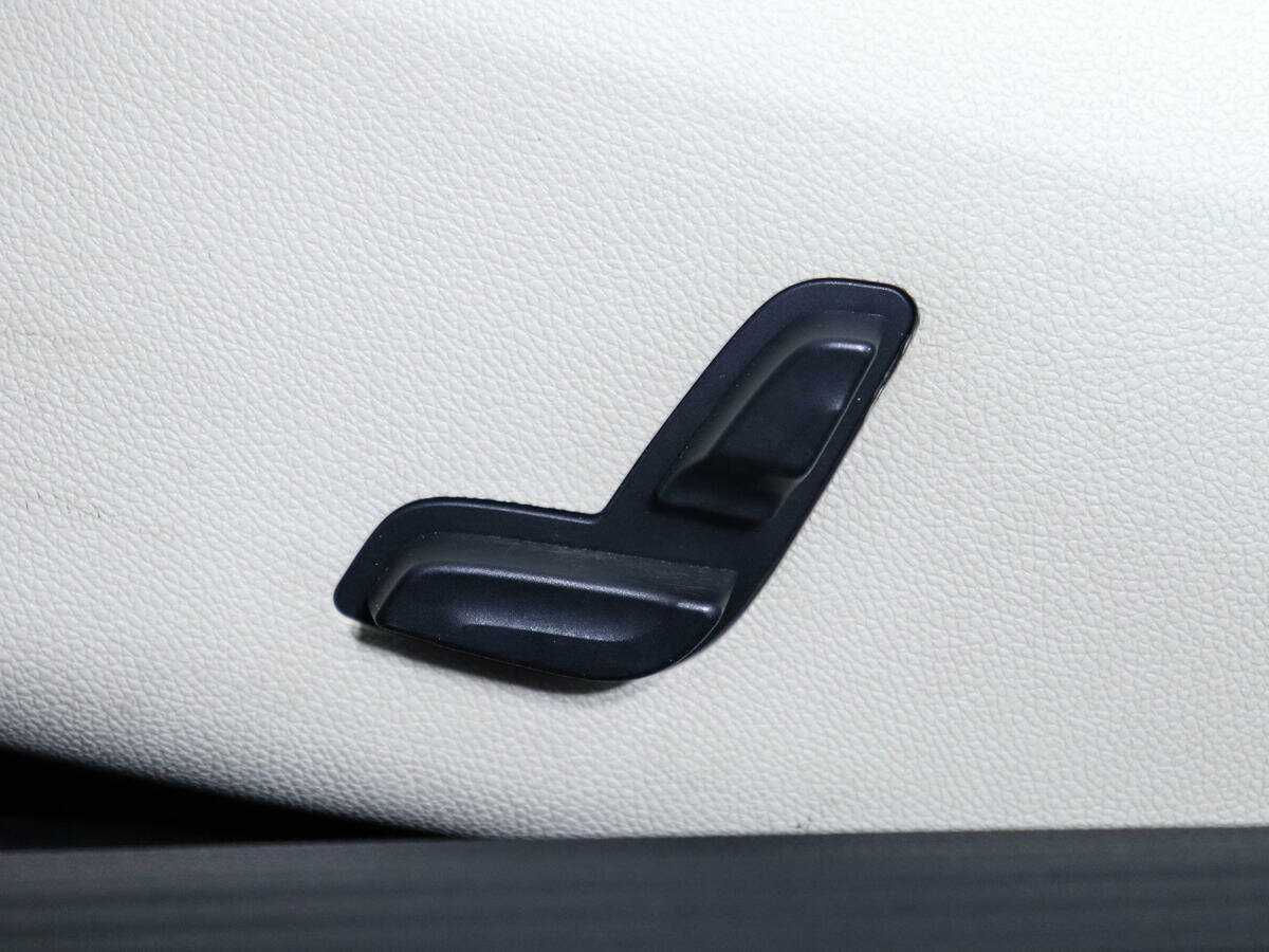 Б/У Мерседес-Бенц Е-Класс 2014 года. Фото: #14