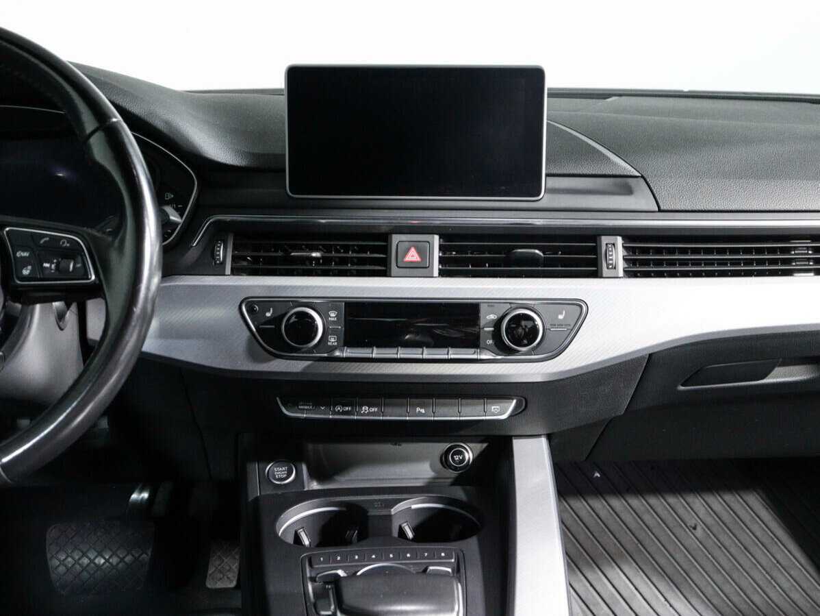 Б/У Ауди А4 2016 года. Фото: #12