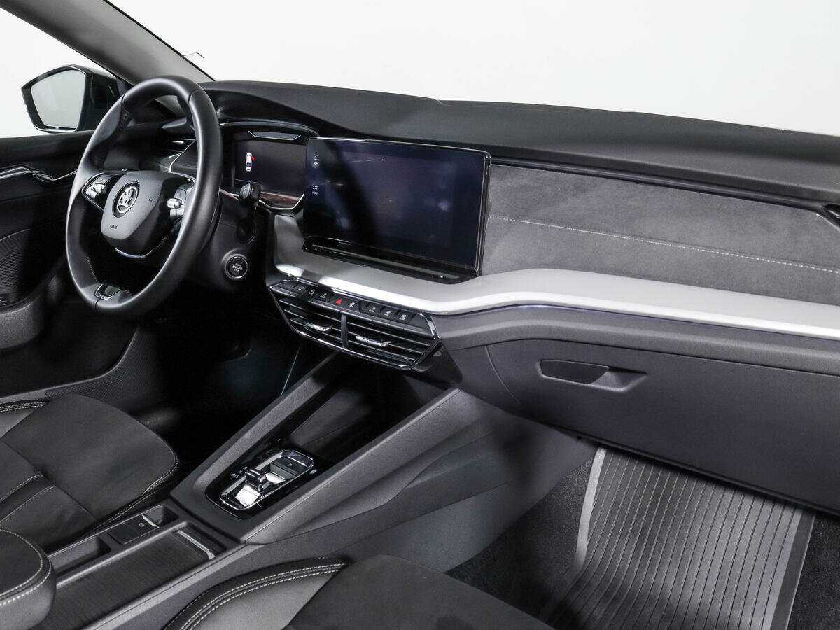 Б/У Шкода Октавия 2021 года. Фото: #6