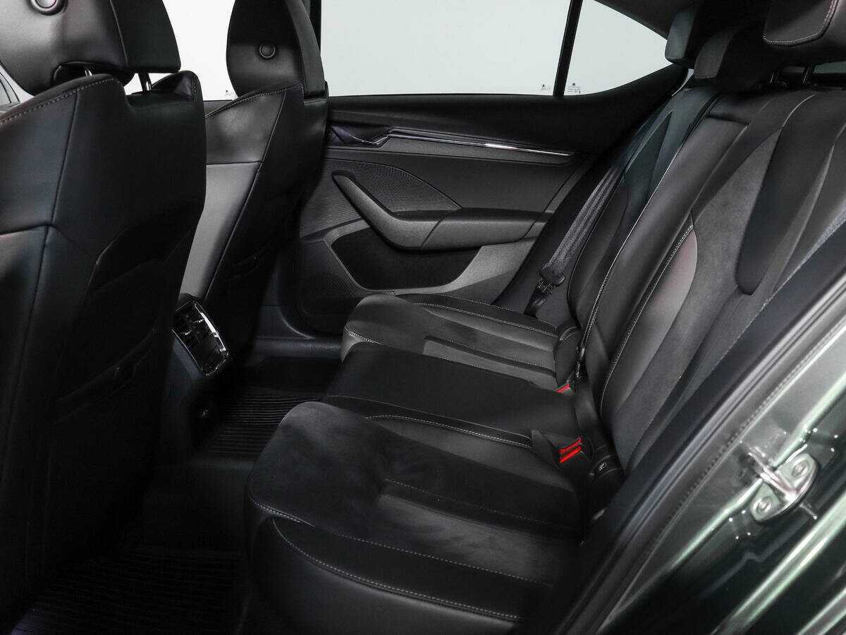 Б/У Шкода Октавия 2021 года. Фото: #7