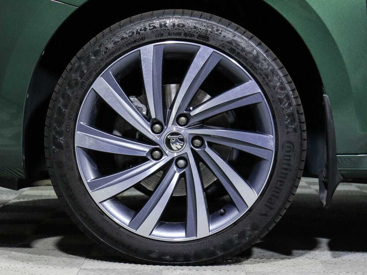 Б/У Шкода Октавия 2021 года. Фото: #12