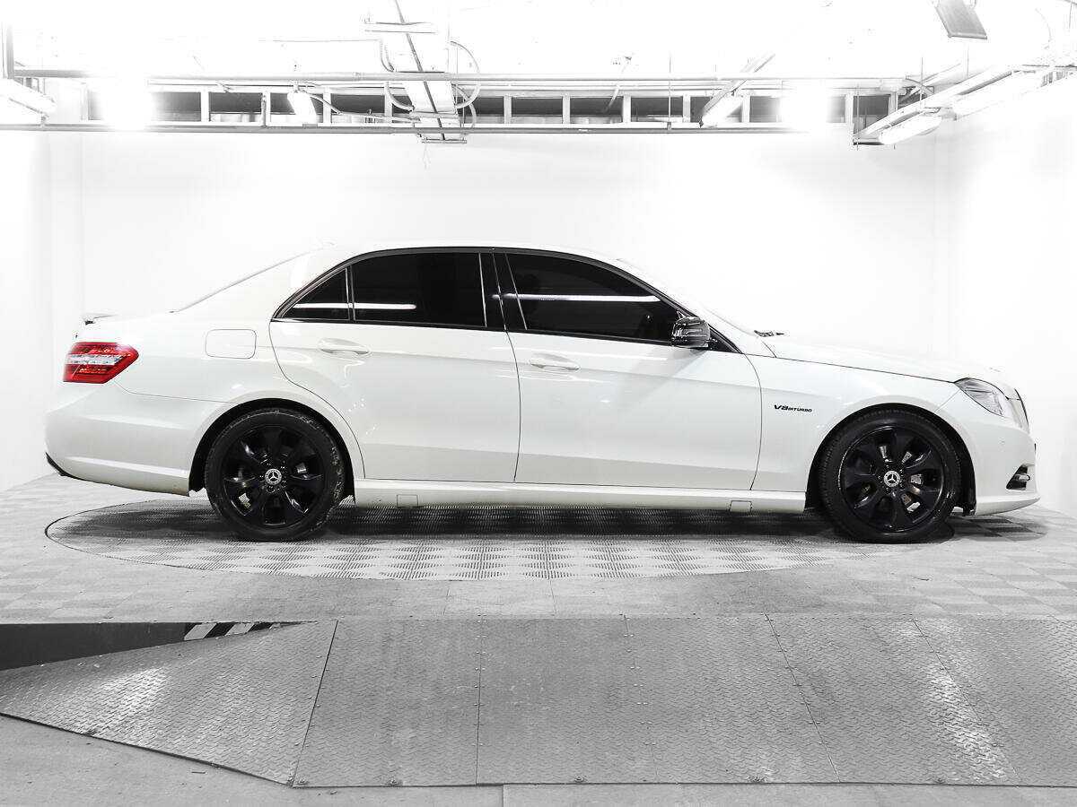 Б/У Мерседес-Бенц Е-Класс 2012 года. Фото: #3