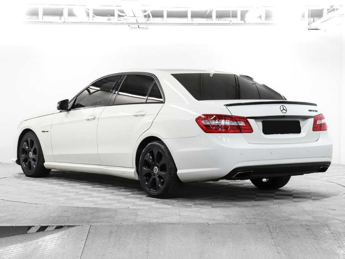 Б/У Мерседес-Бенц Е-Класс 2012 года. Фото: #6