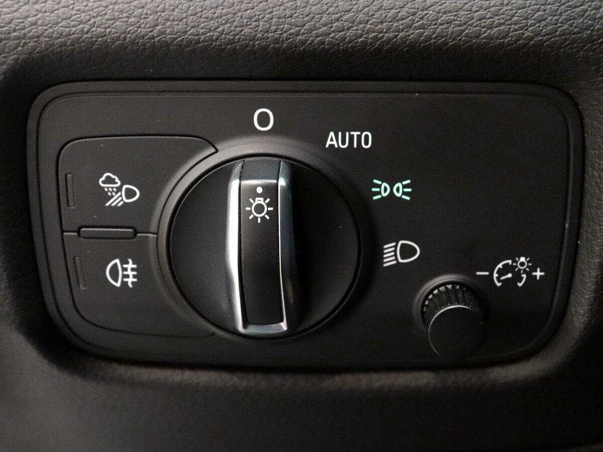 Б/У Ауди А3 2016 года. Фото: #13