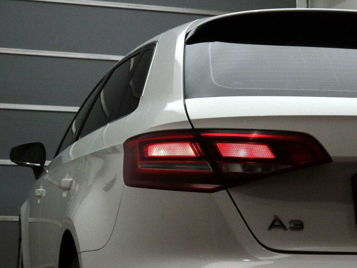 Б/У Ауди А3 2016 года. Фото: #24