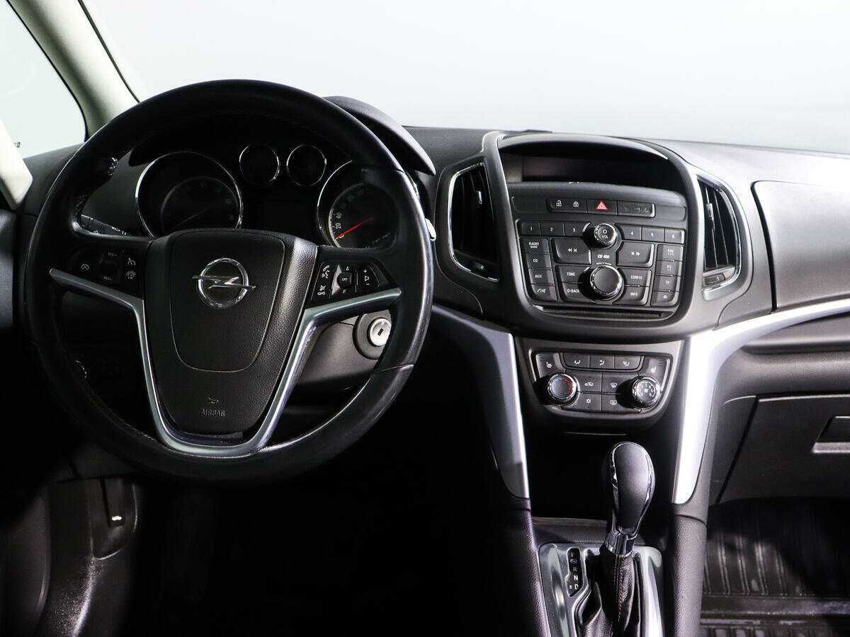 Б/У Опель Зафира 2012 года. Фото: #11