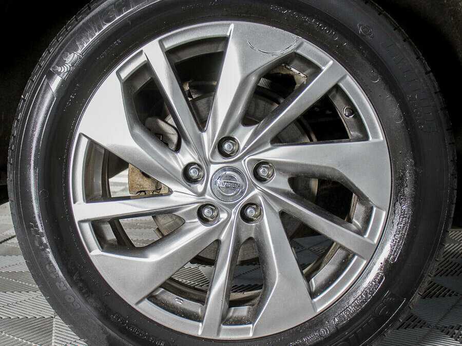 Б/У Ниссан Икс-Трейл 2016 года. Фото: #22