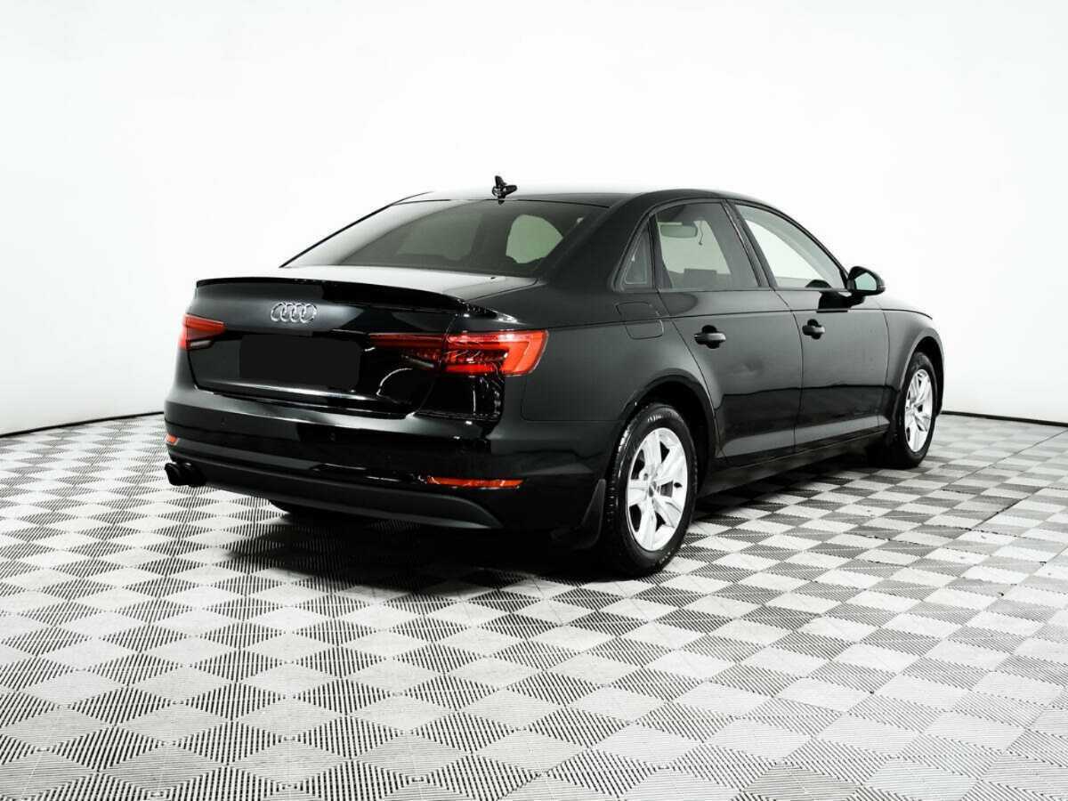 Б/У Ауди А4 2017 года. Фото: #4