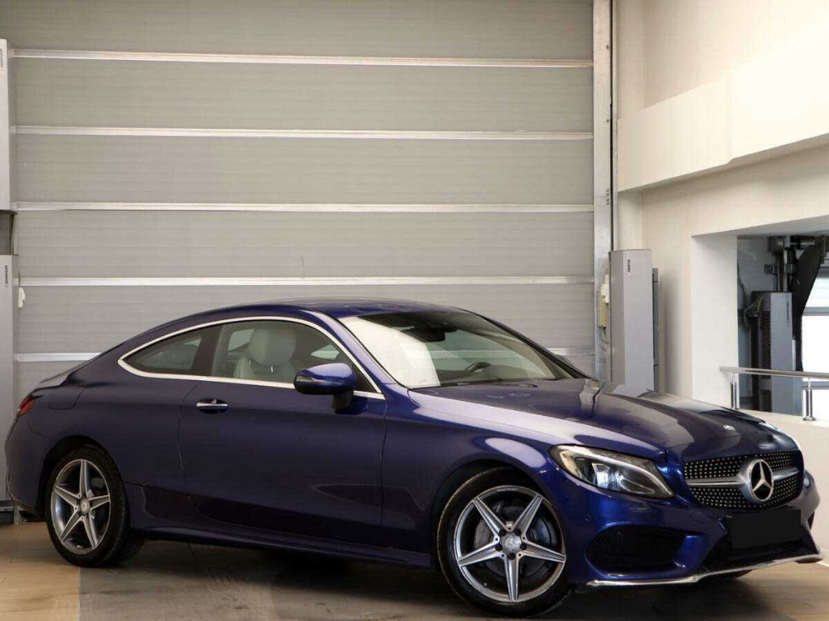 Б/У Мерседес-Бенц Ц-Класс 2016 года. Фото: #2