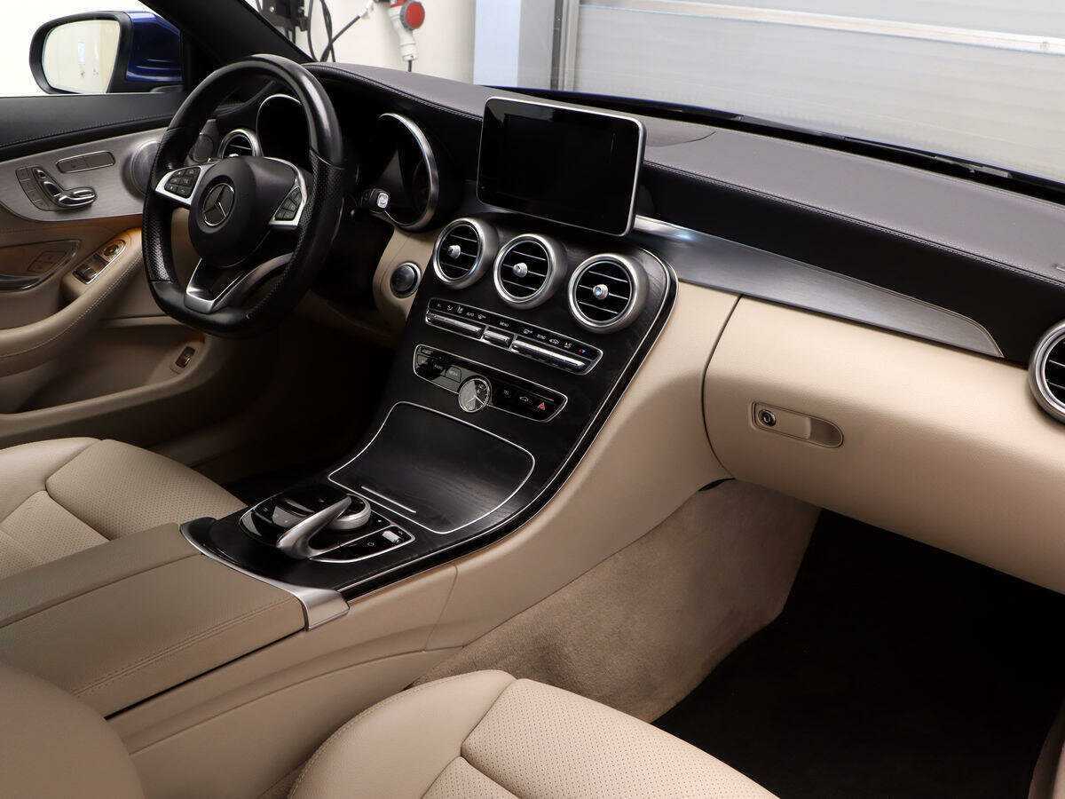 Б/У Мерседес-Бенц Ц-Класс 2016 года. Фото: #6