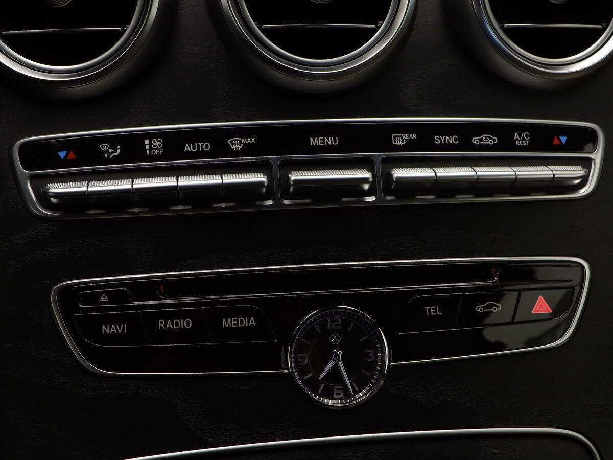 Б/У Мерседес-Бенц Ц-Класс 2016 года. Фото: #18