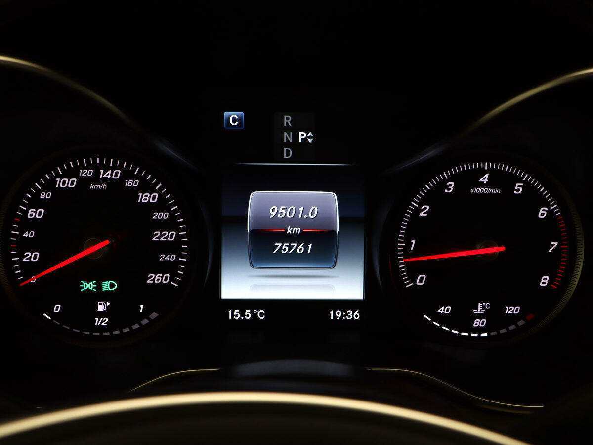 Б/У Мерседес-Бенц Ц-Класс 2016 года. Фото: #22