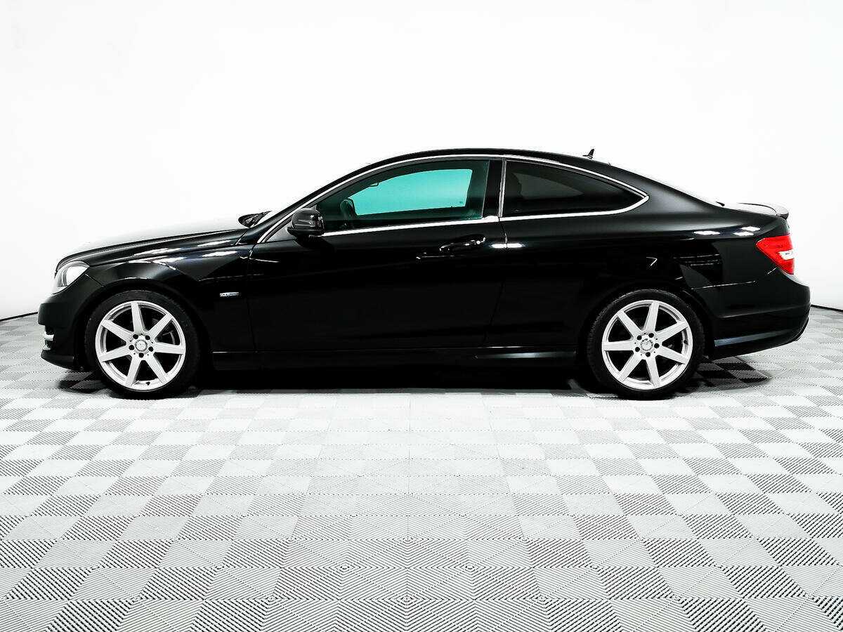 Б/У Мерседес-Бенц Ц-Класс 2012 года. Фото: #7