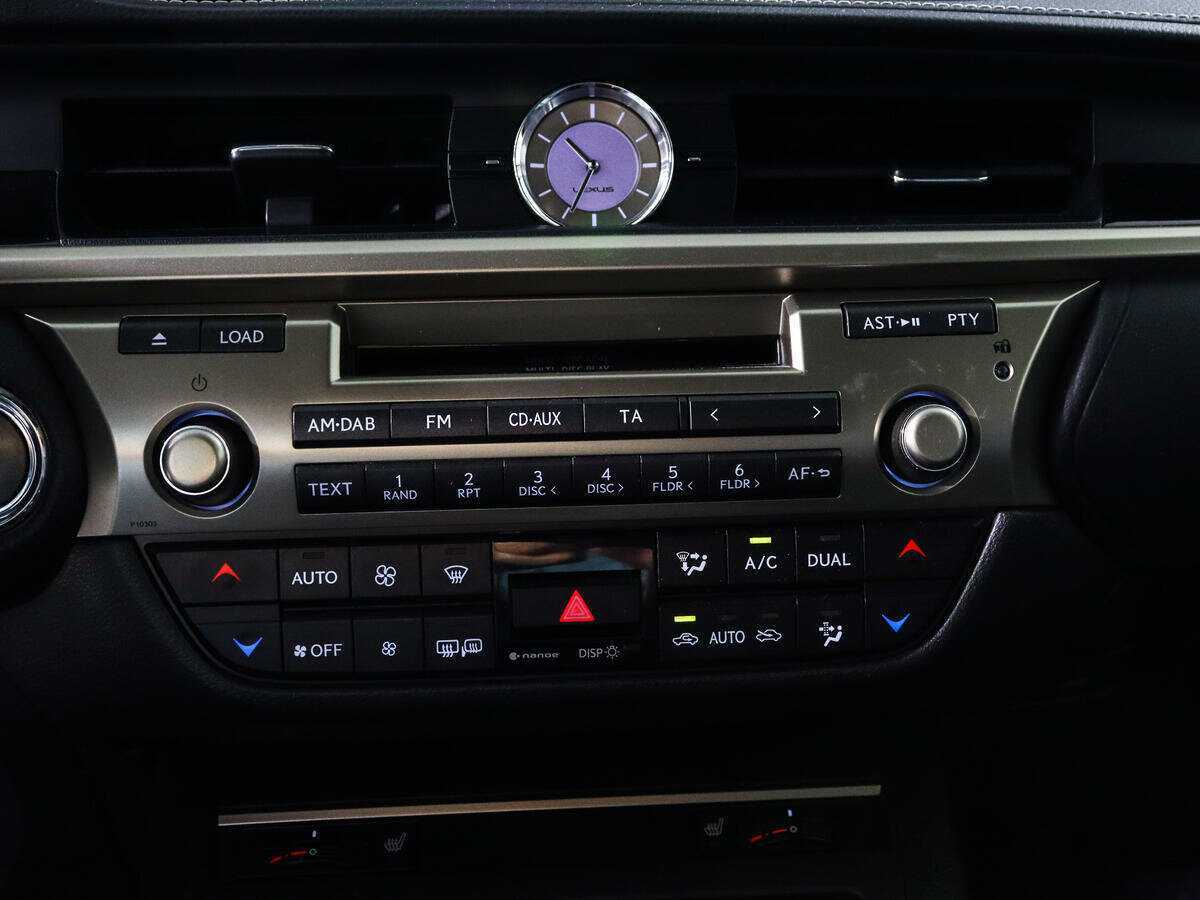 Б/У Лексус ЕС 2014 года. Фото: #15