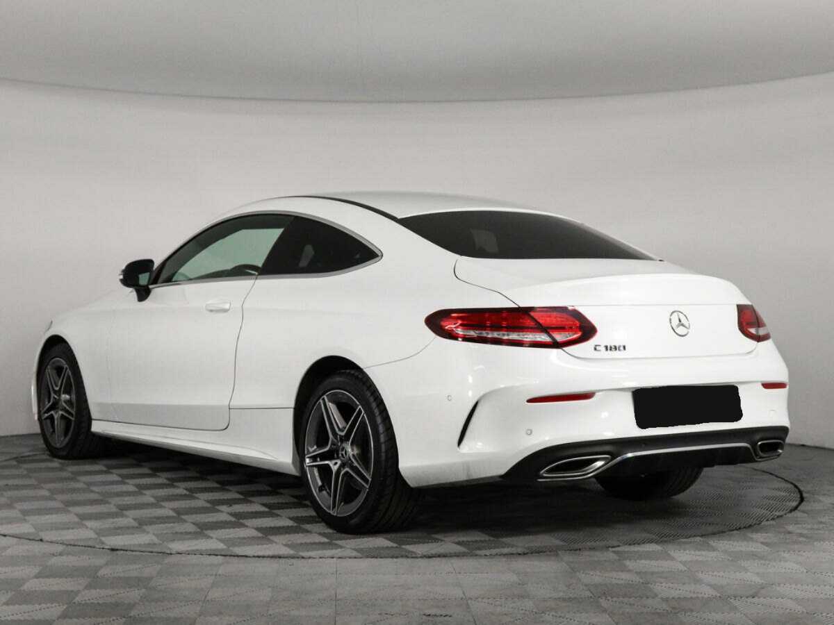 Б/У Мерседес-Бенц Ц-Класс 2018 года. Фото: #6