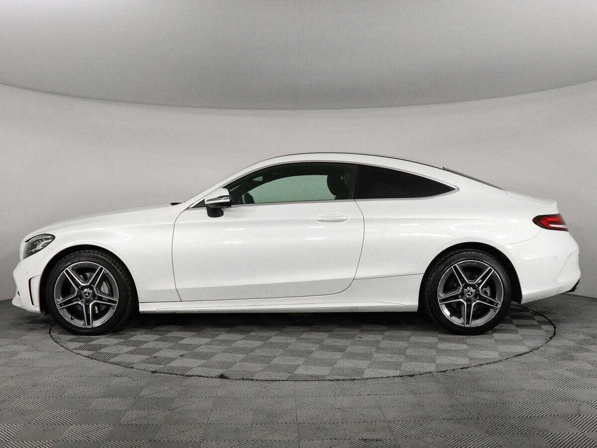 Б/У Мерседес-Бенц Ц-Класс 2018 года. Фото: #7