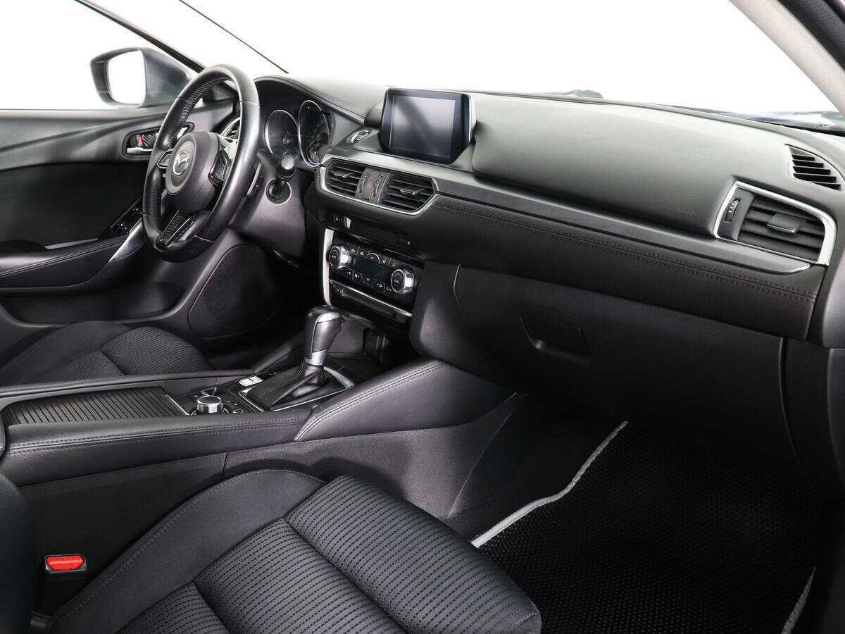 Б/У Мазда 6 2018 года. Фото: #9