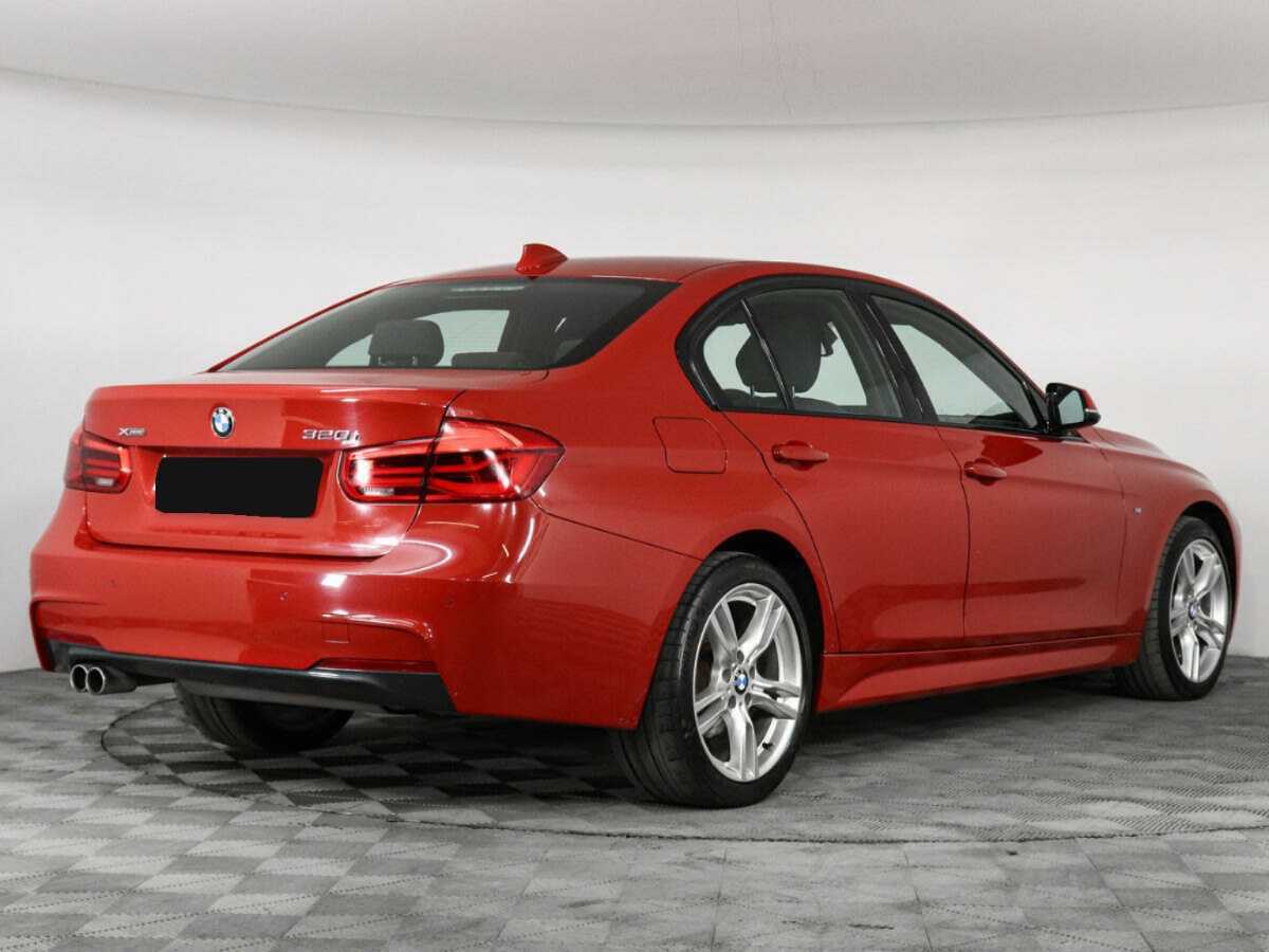 Б/У БМВ 3 серии 2018 года. Фото: #1