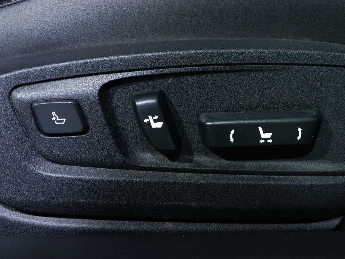 Б/У Лексус ЕС 2016 года. Фото: #16