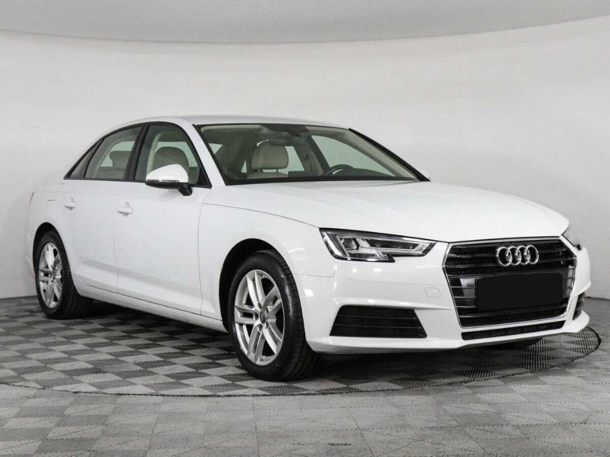 Б/У Ауди А4 2019 года. Фото: #2