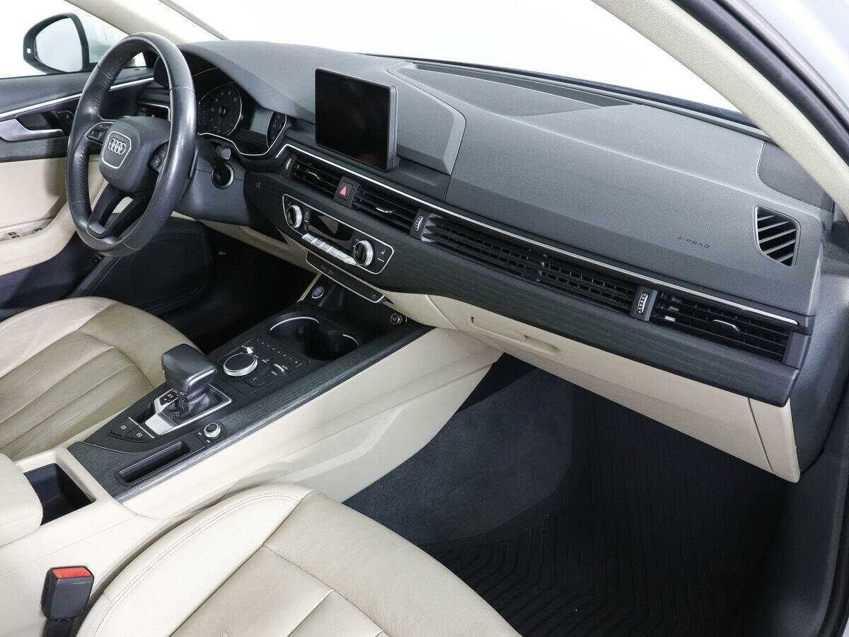 Б/У Ауди А4 2019 года. Фото: #9