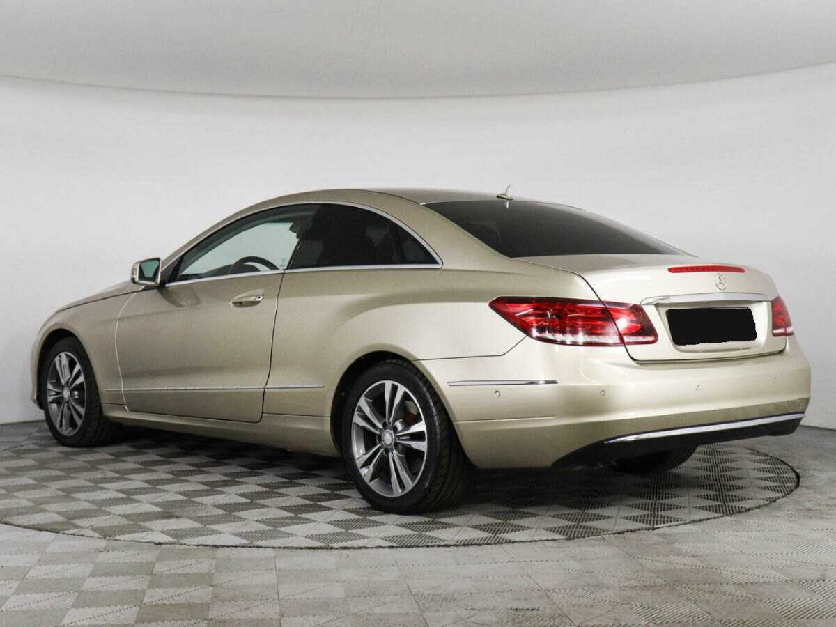 Б/У Мерседес-Бенц Е-Класс 2014 года. Фото: #6