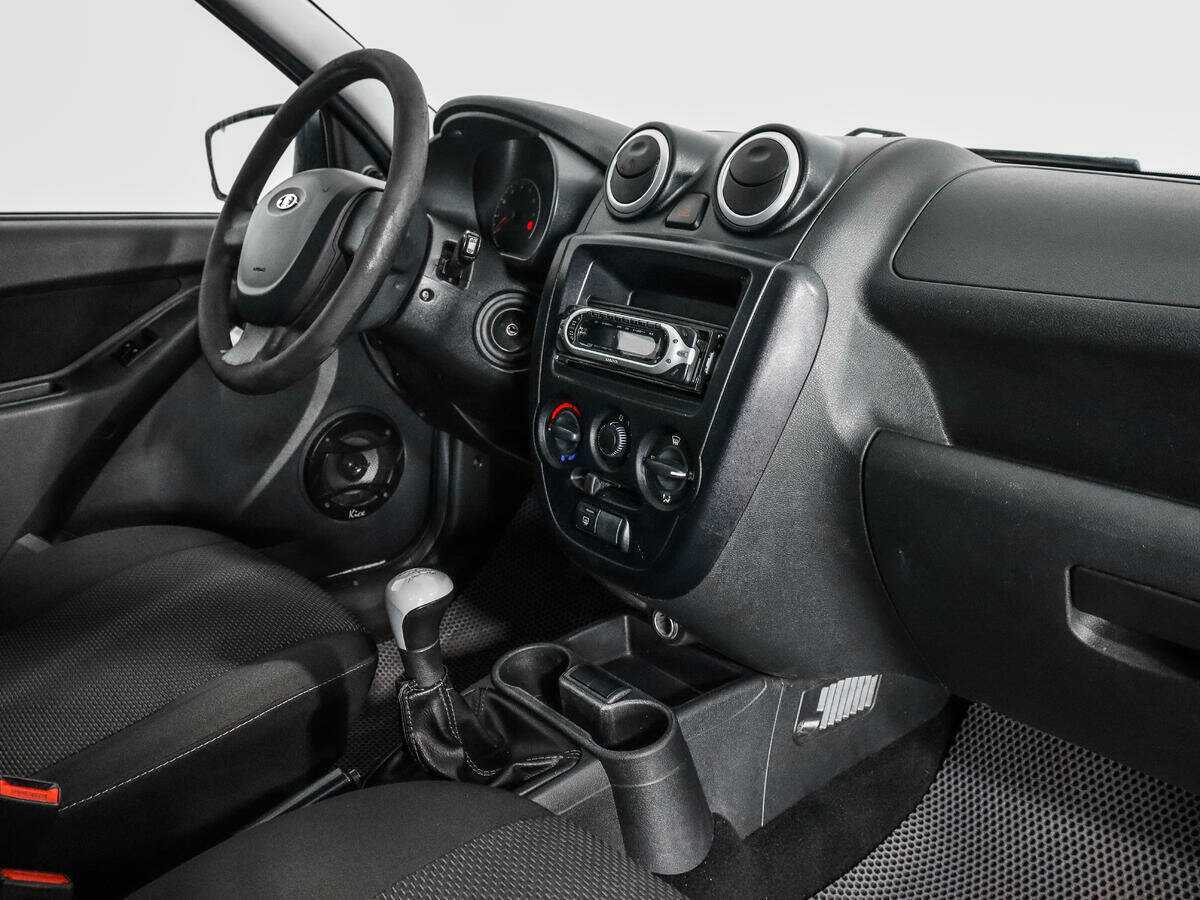 Б/У Лада (ВАЗ) Гранта 2015 года. Фото: #10