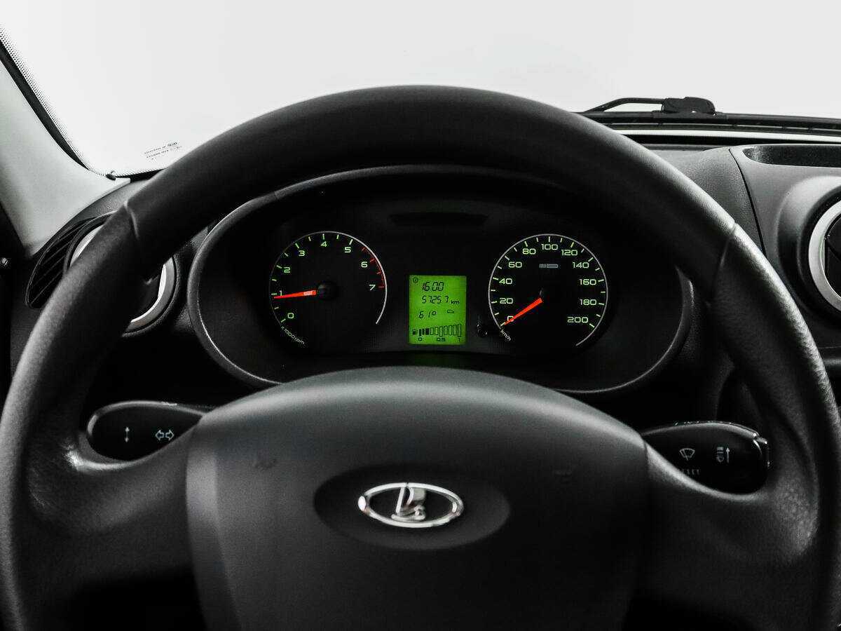 Б/У Лада (ВАЗ) Гранта 2015 года. Фото: #14