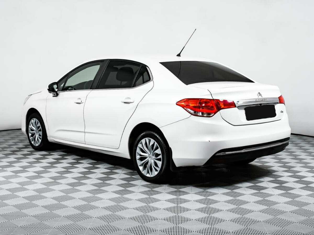 Б/У Ситроен Ц4 2016 года. Фото: #5