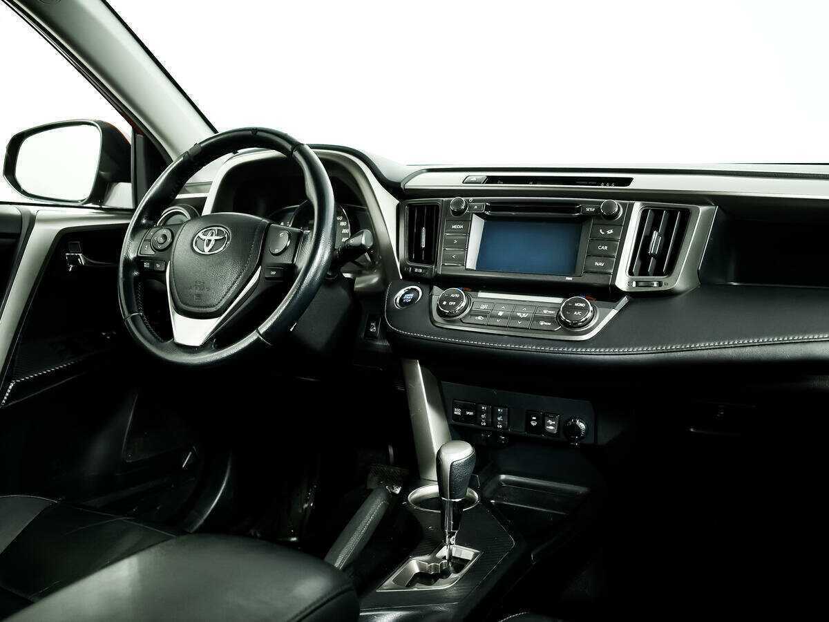 Б/У Тойота Рав4 2014 года. Фото: #8