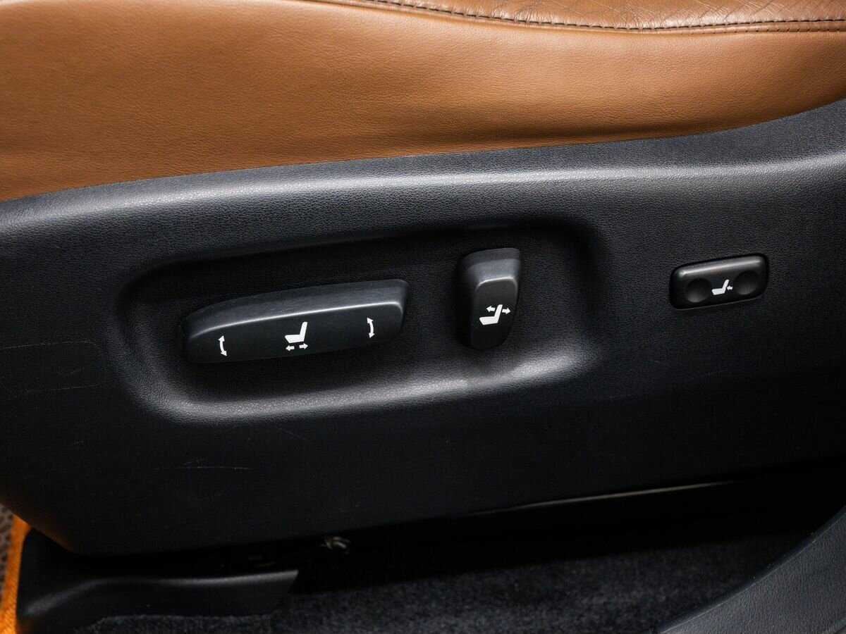 Б/У Лексус Р-Икс 2013 года. Фото: #15