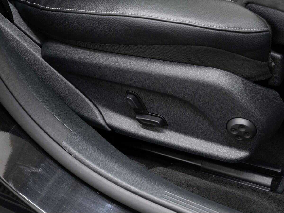 Б/У Мерседес-Бенц Е-Класс 2016 года. Фото: #11