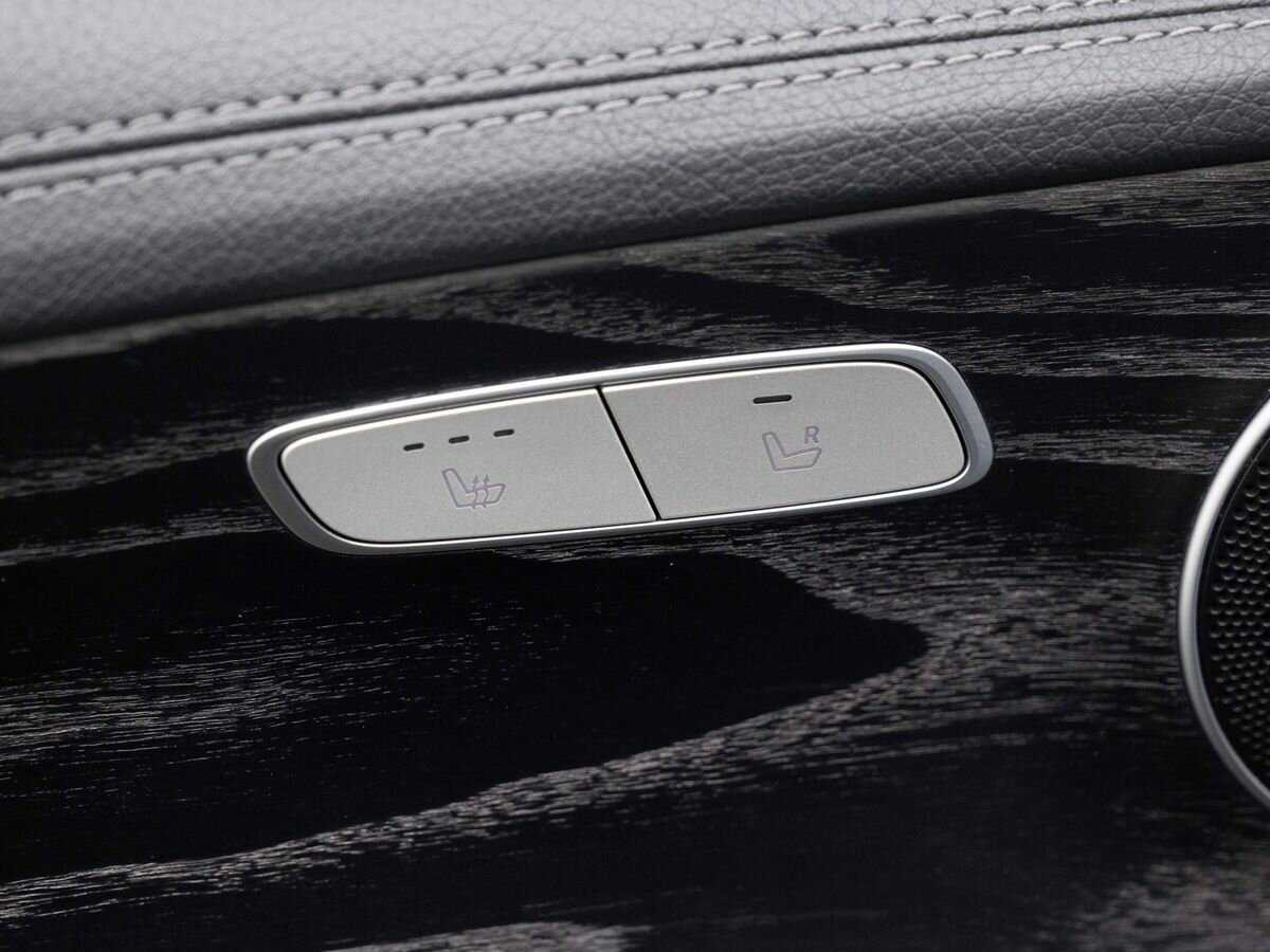 Б/У Мерседес-Бенц Е-Класс 2016 года. Фото: #16