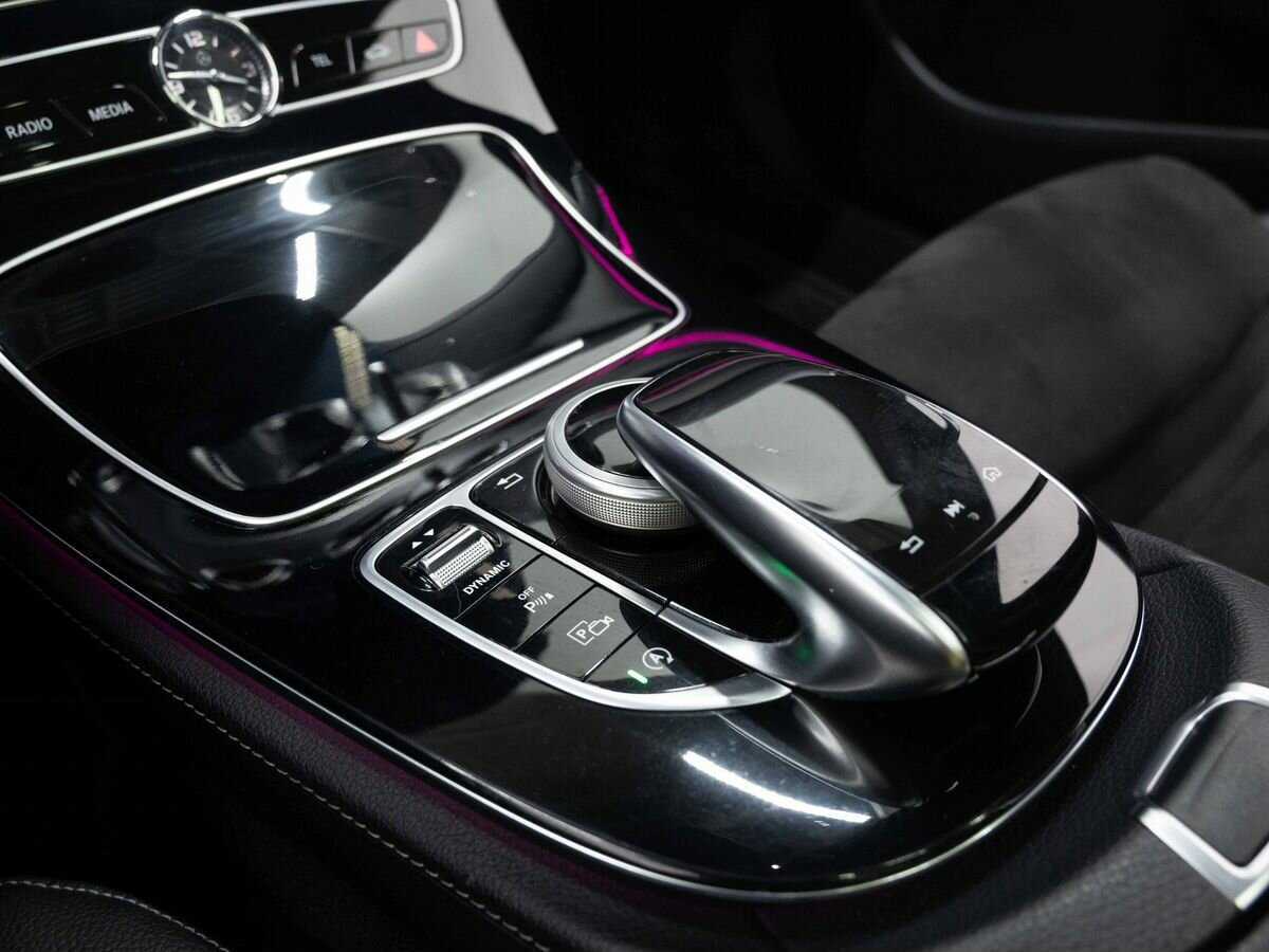 Б/У Мерседес-Бенц Е-Класс 2016 года. Фото: #20