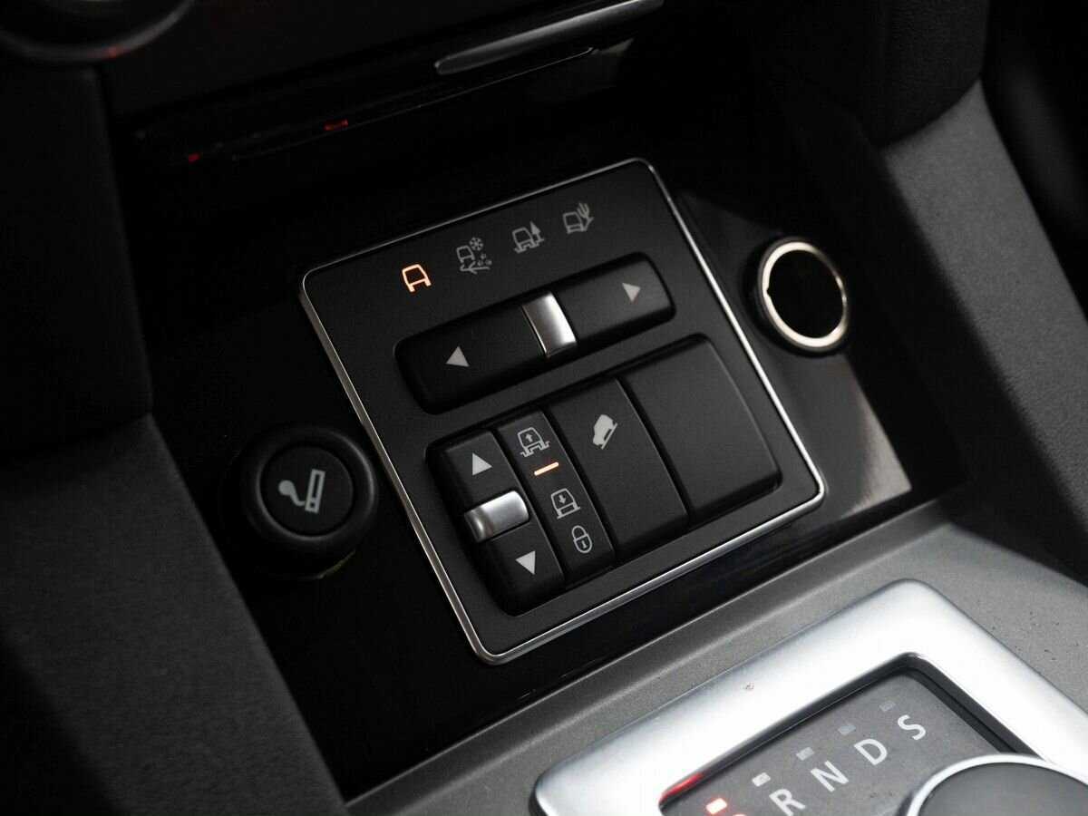 Б/У Лэнд Ровер Дискавери 2014 года. Фото: #26