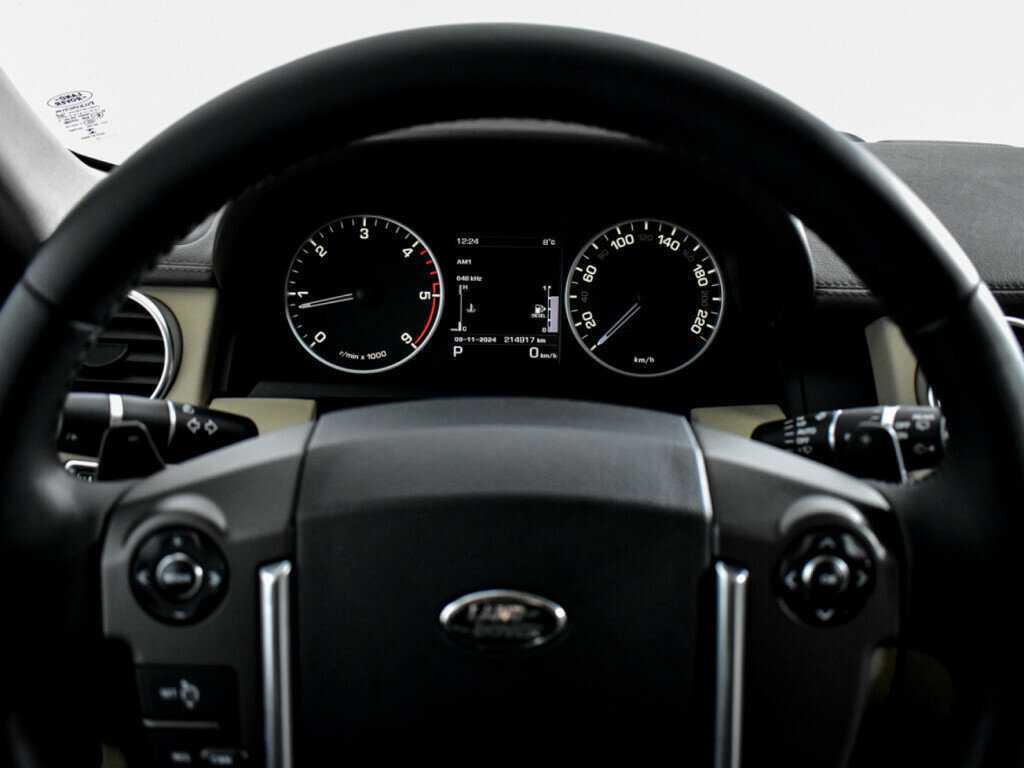 Б/У Лэнд Ровер Дискавери 2014 года. Фото: #20