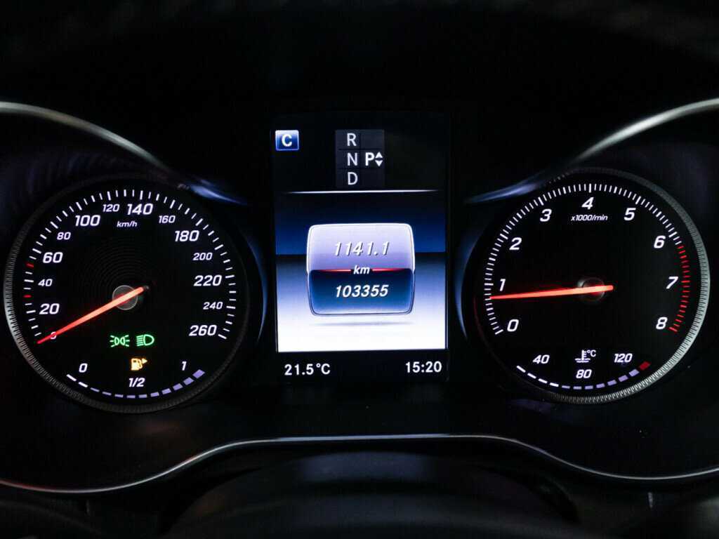 Б/У Мерседес-Бенц Ц-Класс 2016 года. Фото: #11