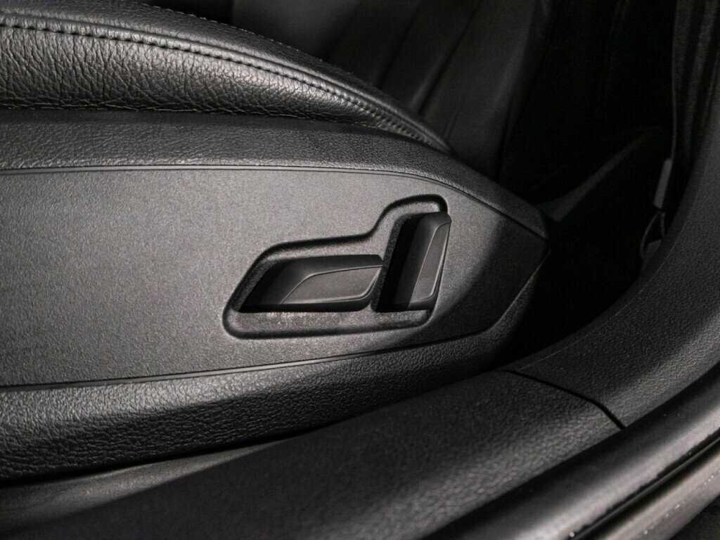 Б/У Ауди А4 2017 года. Фото: #19