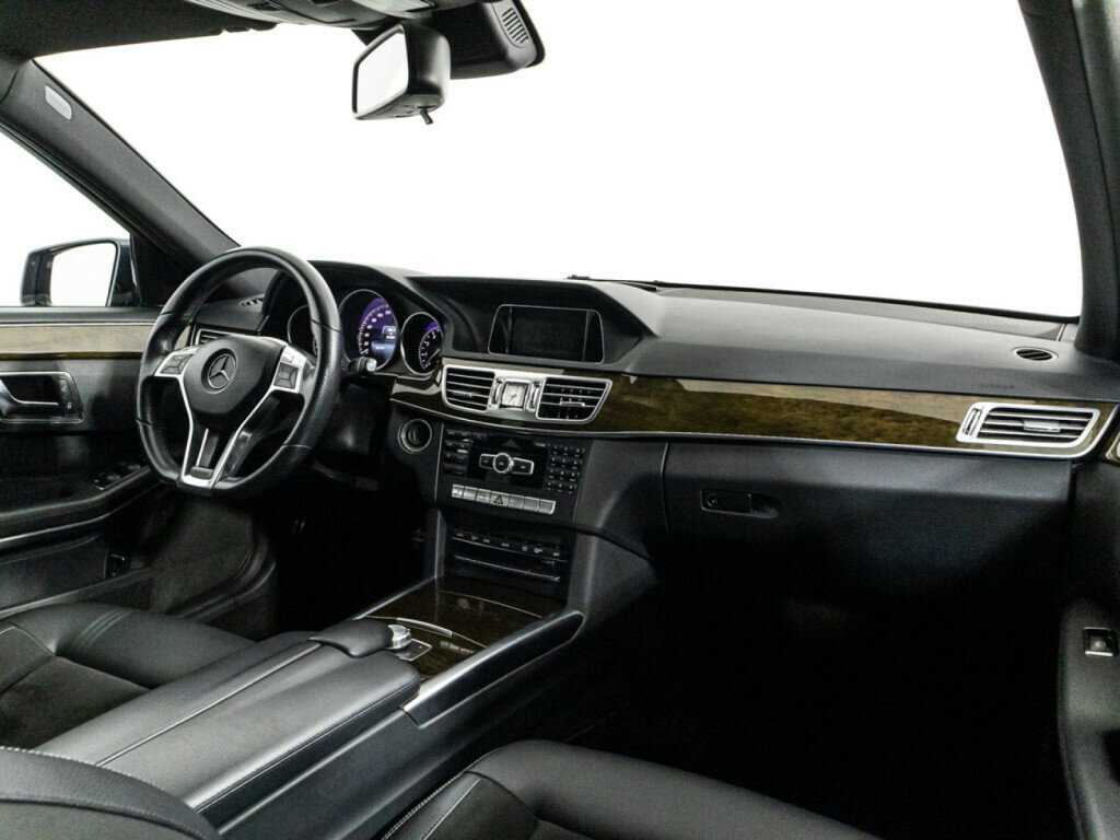 Б/У Мерседес-Бенц Е-Класс 2014 года. Фото: #5