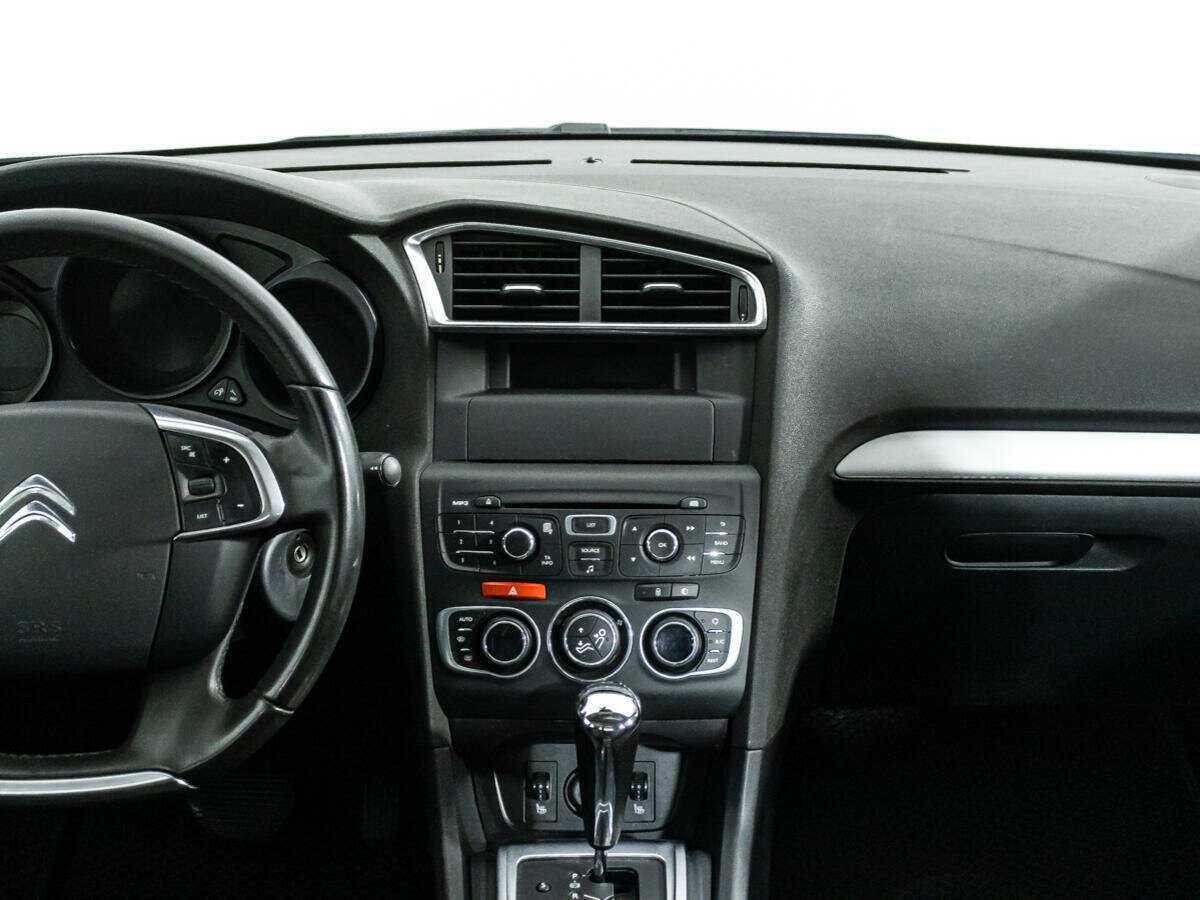 Б/У Ситроен Ц4 2014 года. Фото: #13