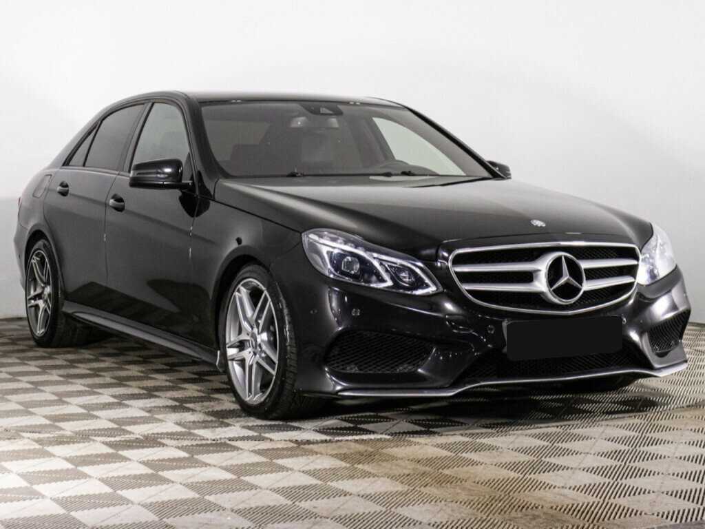 Б/У Мерседес-Бенц Е-Класс 2013 года. Фото: #2