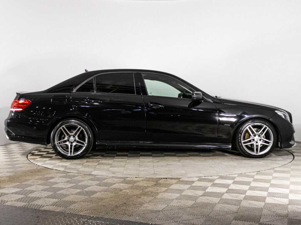 Б/У Мерседес-Бенц Е-Класс 2013 года. Фото: #3