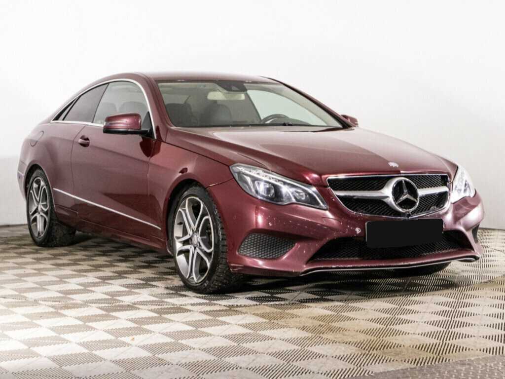 Б/У Мерседес-Бенц Е-Класс 2014 года. Фото: #2