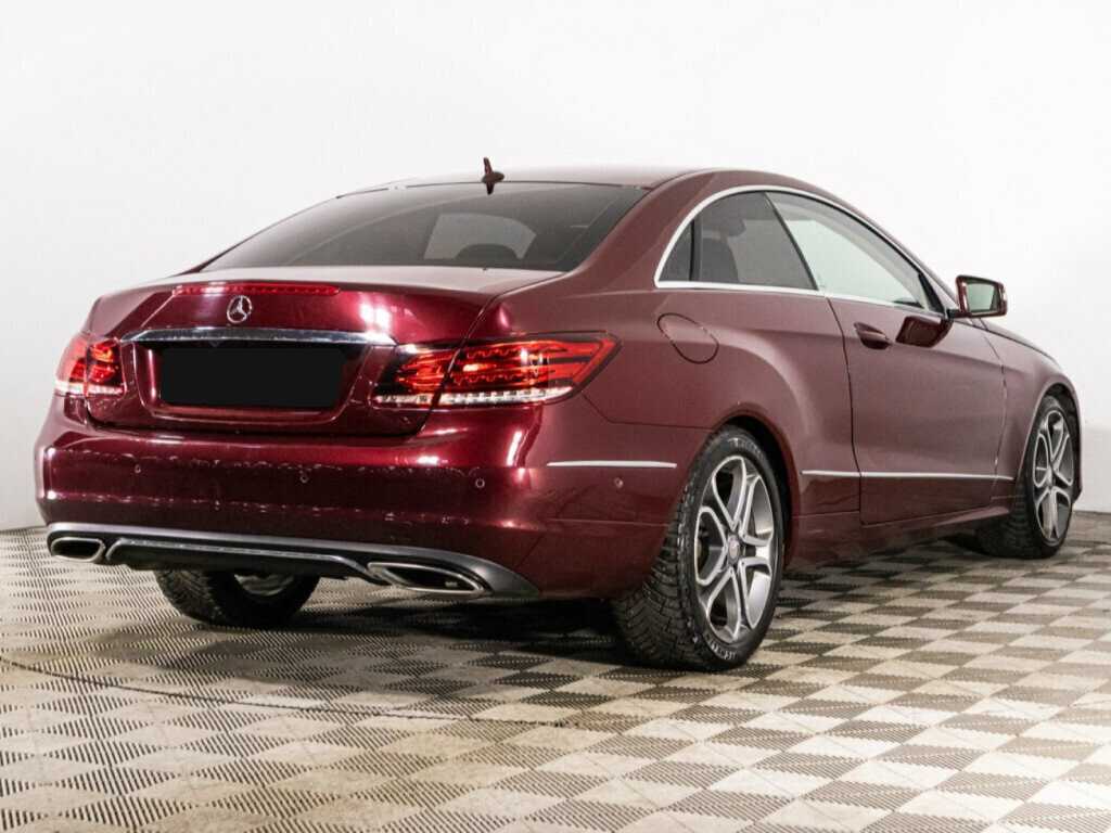 Б/У Мерседес-Бенц Е-Класс 2014 года. Фото: #4