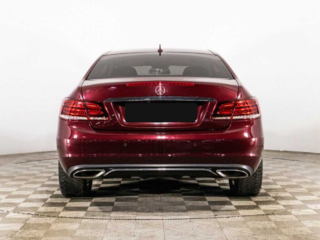 Б/У Мерседес-Бенц Е-Класс 2014 года. Фото: #5