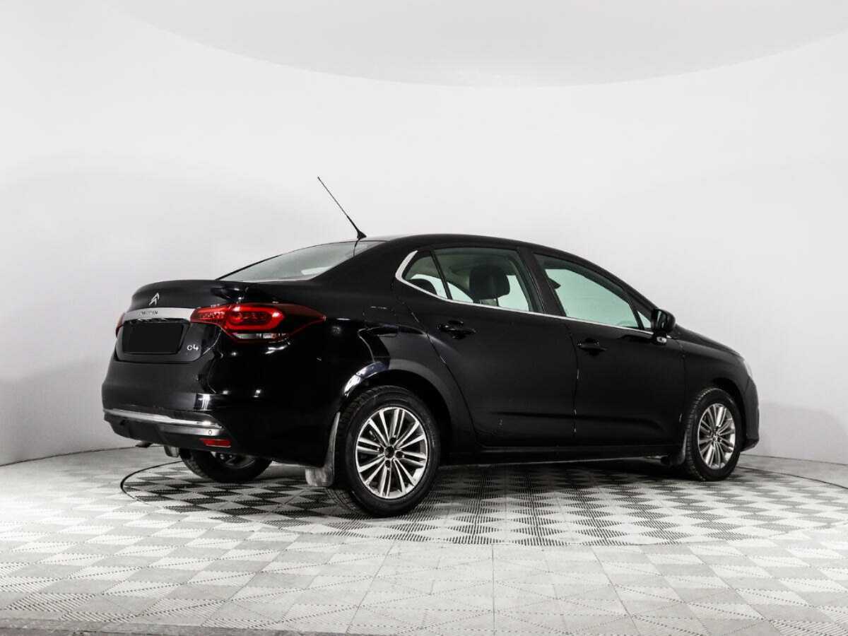 Б/У Ситроен Ц4 2017 года. Фото: #4