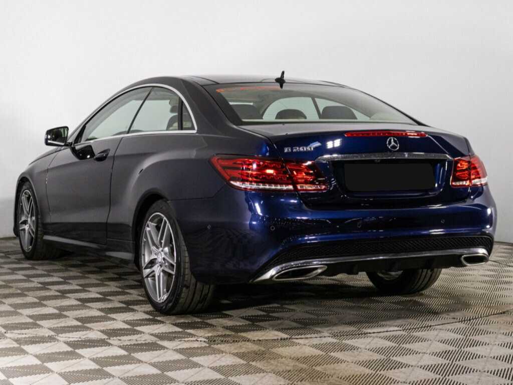 Б/У Мерседес-Бенц Е-Класс 2015 года. Фото: #6