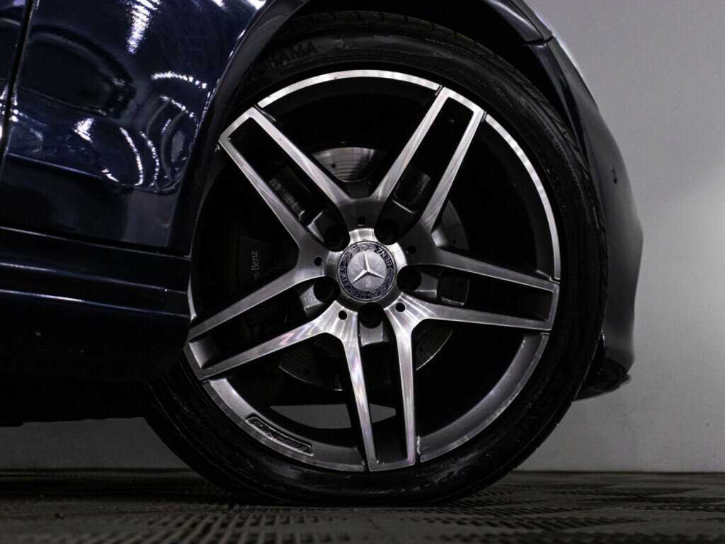 Б/У Мерседес-Бенц Е-Класс 2015 года. Фото: #25