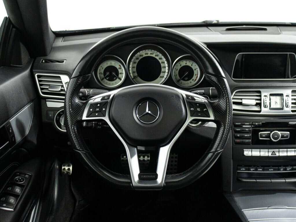 Б/У Мерседес-Бенц Е-Класс 2015 года. Фото: #15